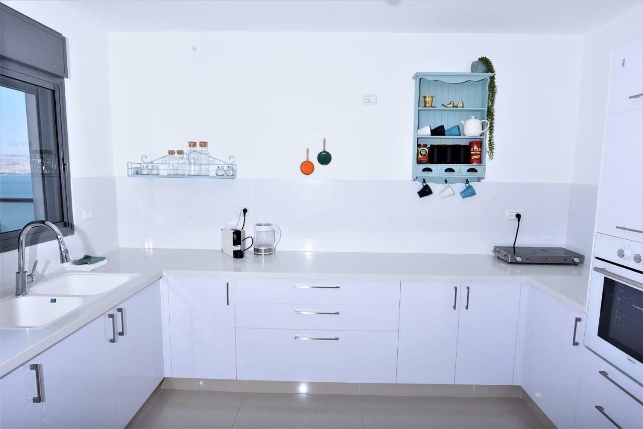 Aristone Luxury Apartment Тверия Экстерьер фото