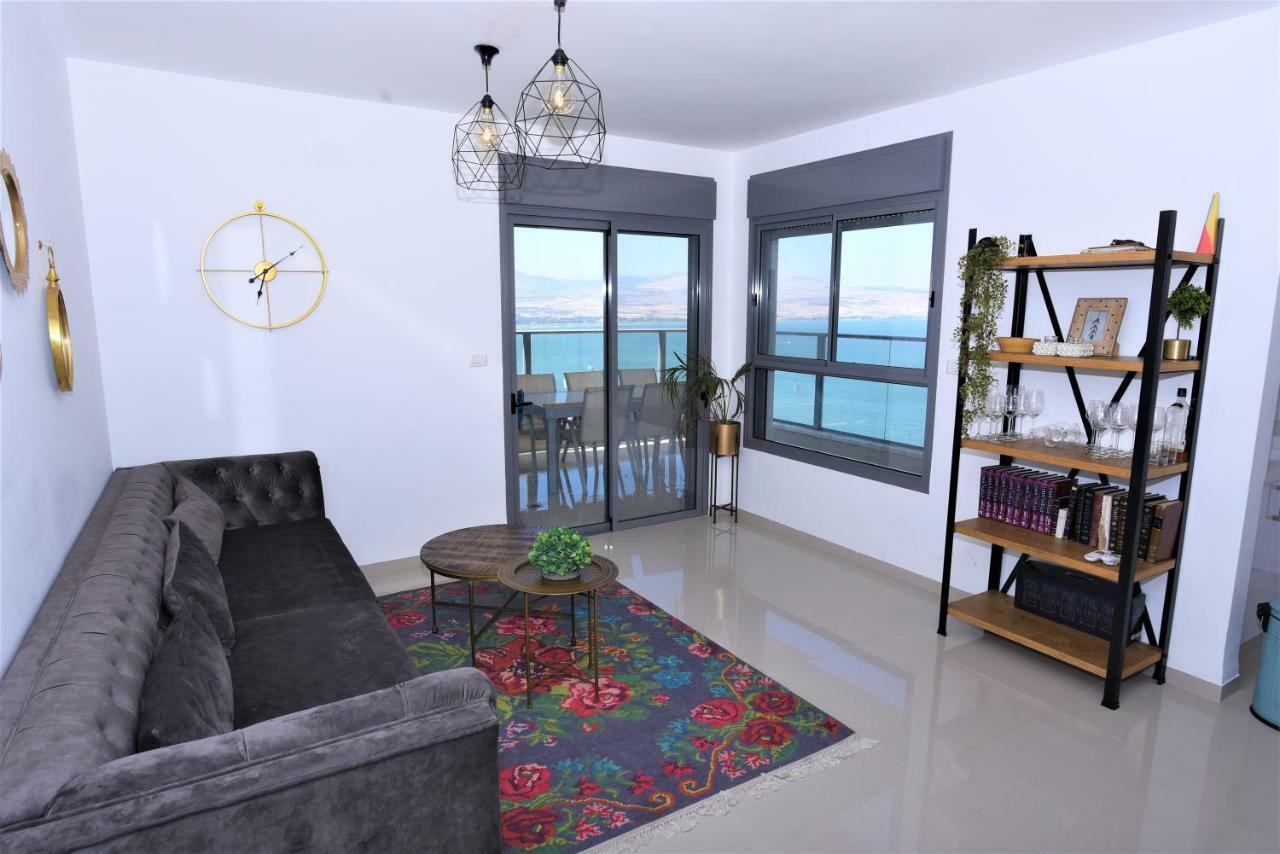 Aristone Luxury Apartment Тверия Экстерьер фото