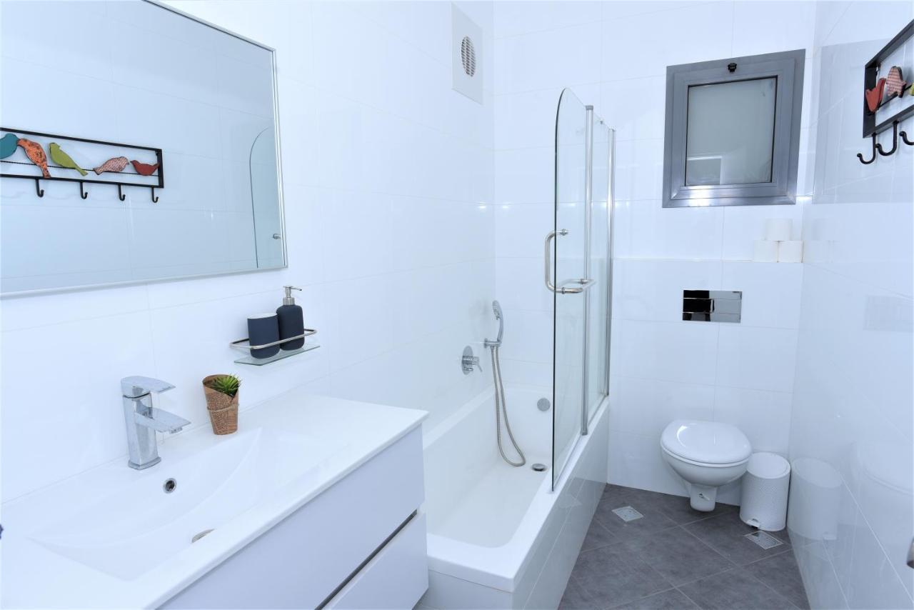 Aristone Luxury Apartment Тверия Экстерьер фото